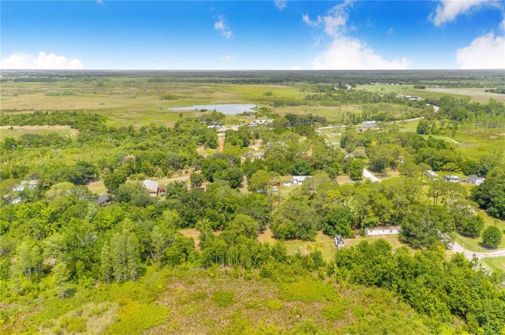 待售: $299,900 (4.93 acres)
