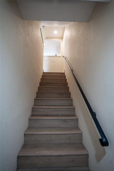 На продажу: $199,900 (3 спален, 2 ванн, 1408 Квадратных фут)