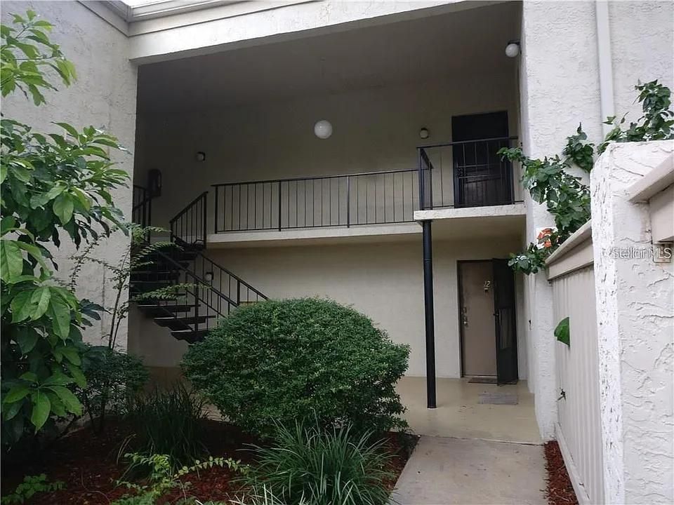 For Rent: $1,750 (2 beds, 2 baths, 828 Square Feet)