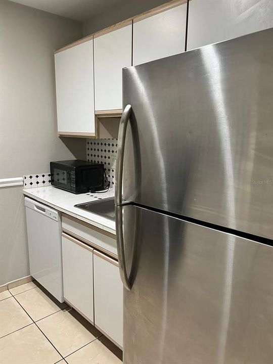 For Rent: $1,750 (2 beds, 2 baths, 828 Square Feet)