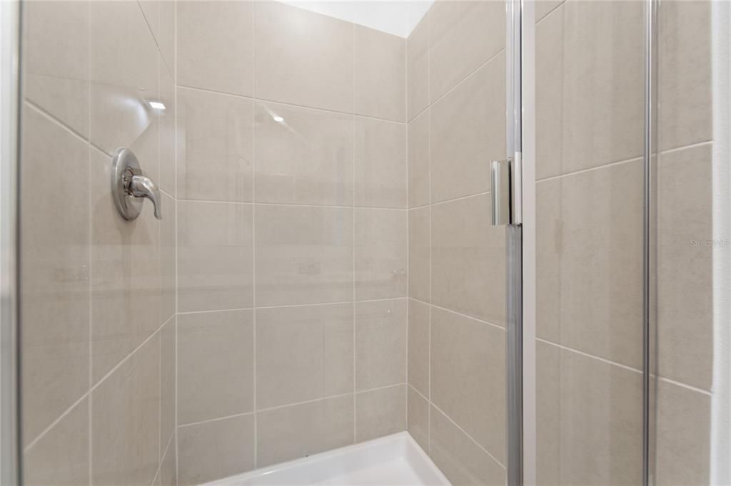 For Rent: $2,490 (4 beds, 2 baths, 2000 Square Feet)