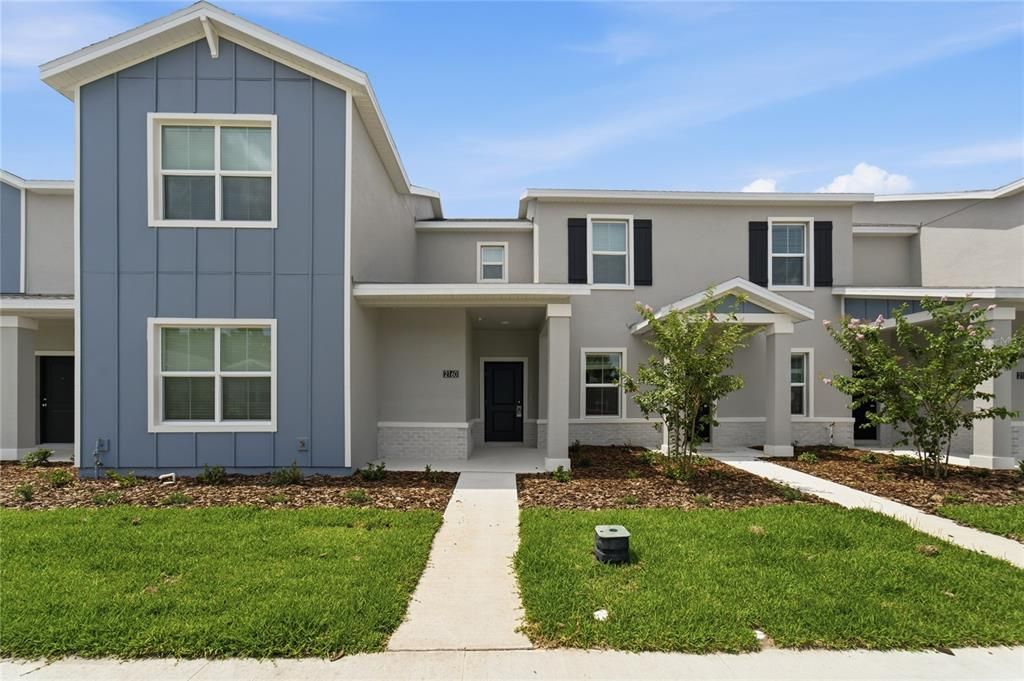 For Rent: $2,490 (4 beds, 2 baths, 2000 Square Feet)