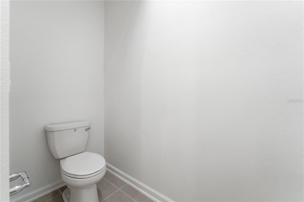 For Rent: $2,490 (4 beds, 2 baths, 2000 Square Feet)
