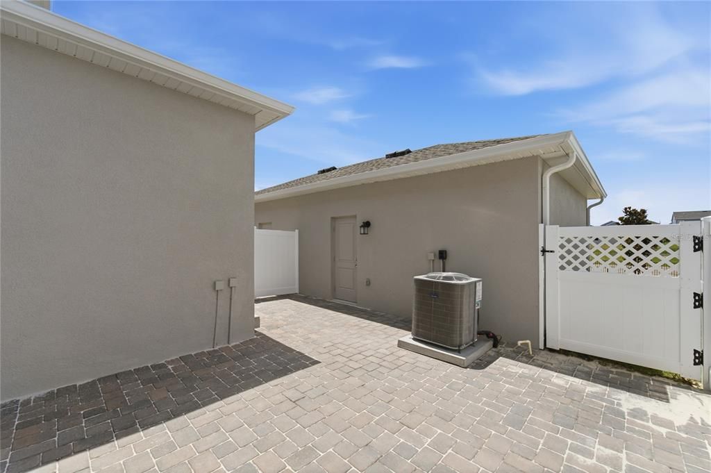 For Rent: $2,490 (4 beds, 2 baths, 2000 Square Feet)
