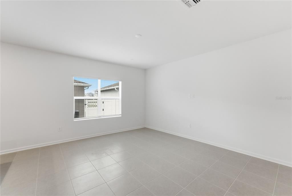 For Rent: $2,490 (4 beds, 2 baths, 2000 Square Feet)