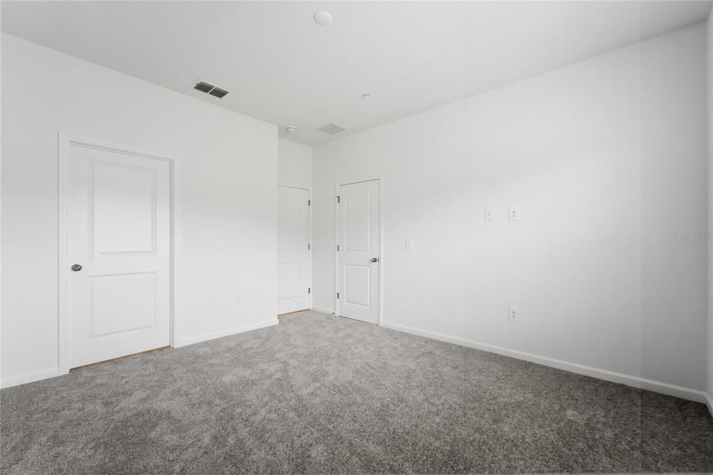 For Rent: $2,490 (4 beds, 2 baths, 2000 Square Feet)
