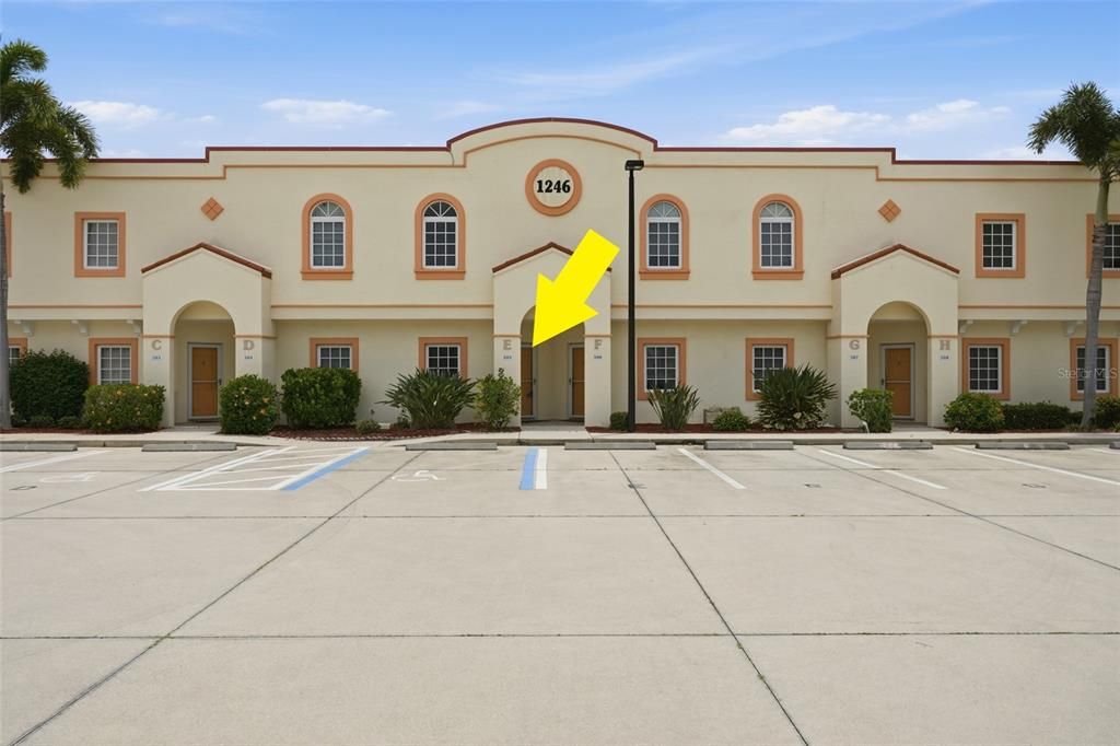 For Sale: $165,000 (2 beds, 2 baths, 1154 Square Feet)