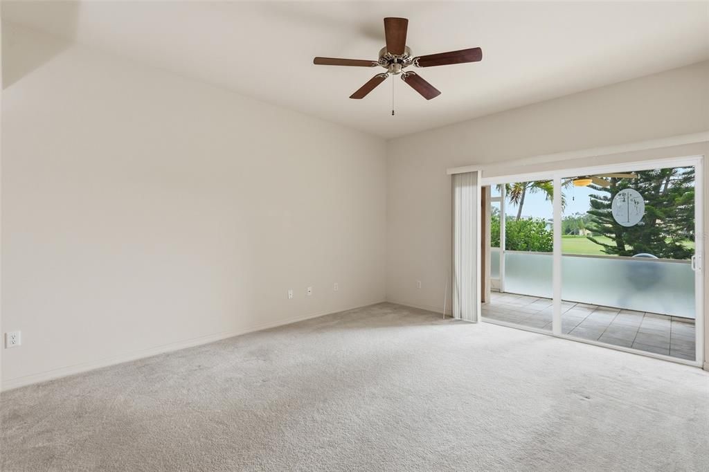 For Sale: $165,000 (2 beds, 2 baths, 1154 Square Feet)