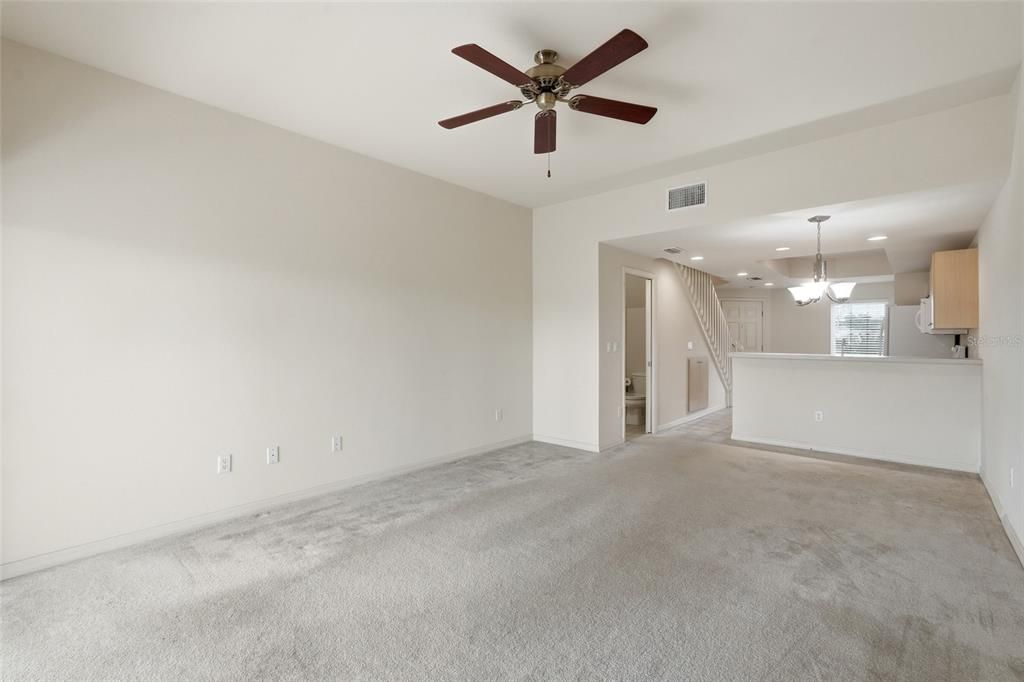 For Sale: $165,000 (2 beds, 2 baths, 1154 Square Feet)