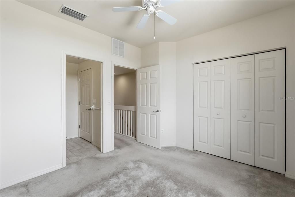 For Sale: $165,000 (2 beds, 2 baths, 1154 Square Feet)