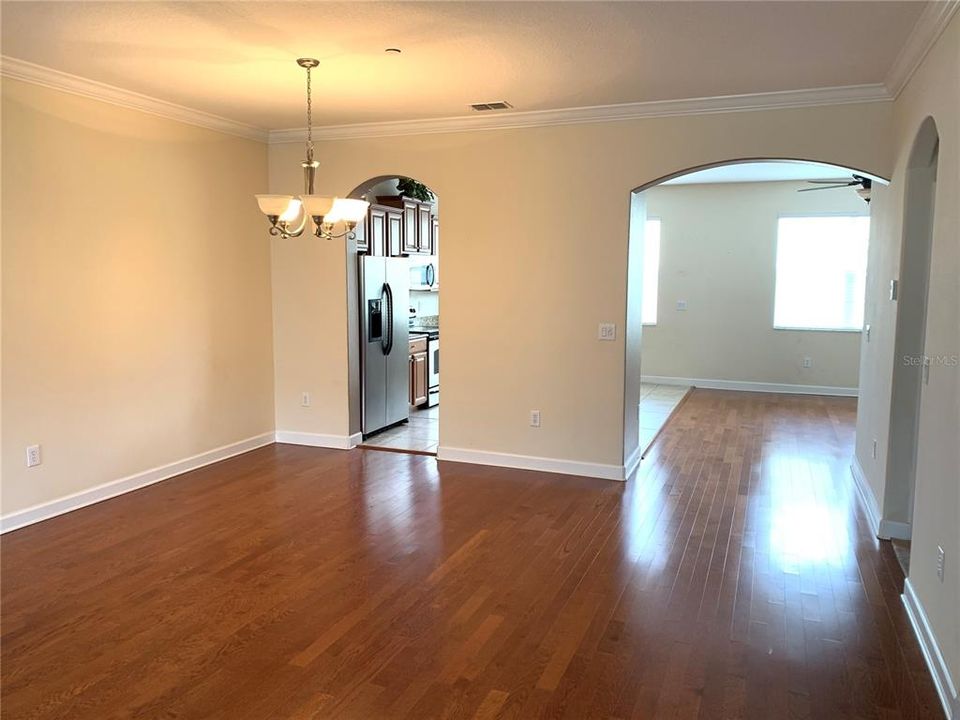 For Rent: $2,600 (4 beds, 3 baths, 2628 Square Feet)