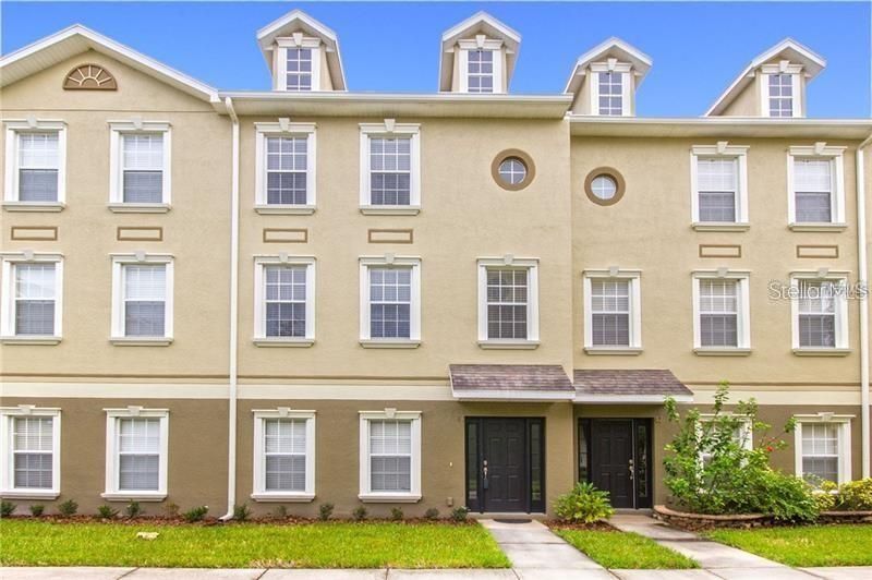 For Rent: $2,600 (4 beds, 3 baths, 2628 Square Feet)