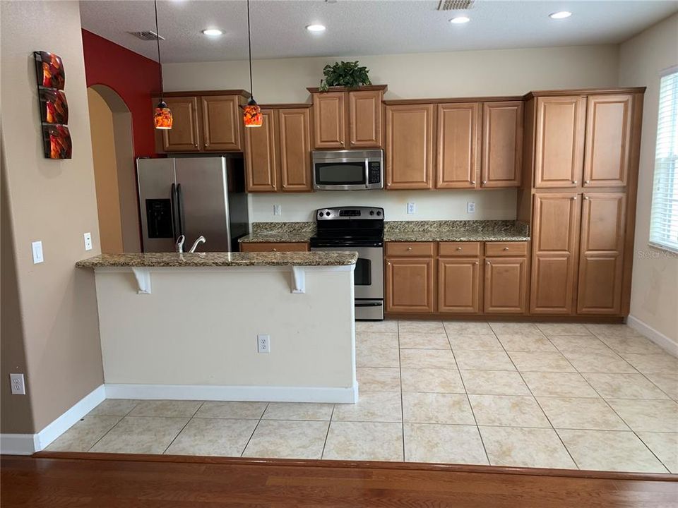 For Rent: $2,600 (4 beds, 3 baths, 2628 Square Feet)