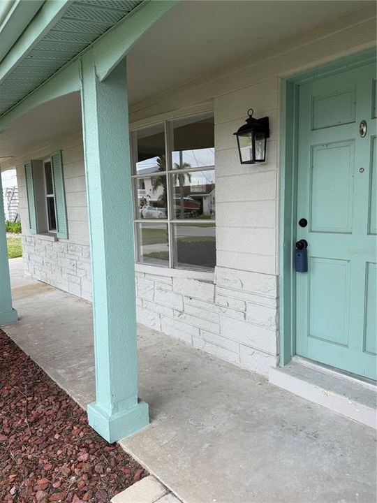 For Sale: $549,900 (3 beds, 2 baths, 1512 Square Feet)