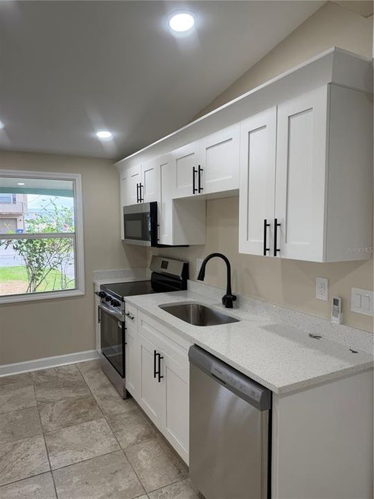For Sale: $549,900 (3 beds, 2 baths, 1512 Square Feet)