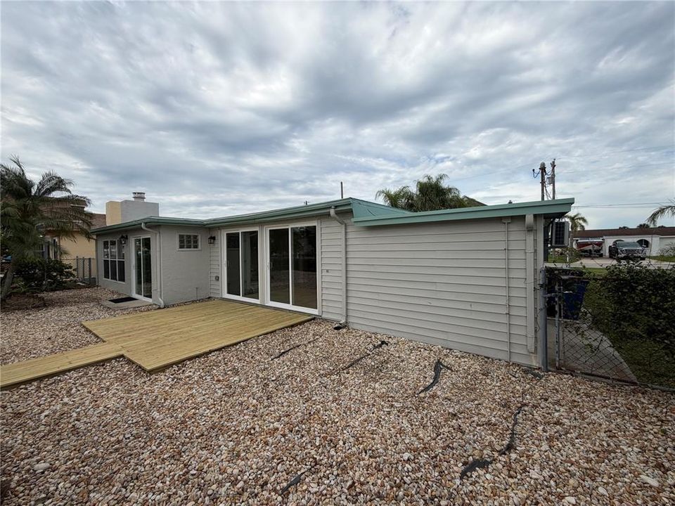 For Sale: $549,900 (3 beds, 2 baths, 1512 Square Feet)