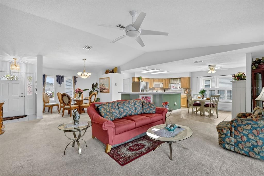 For Sale: $284,900 (3 beds, 2 baths, 1753 Square Feet)
