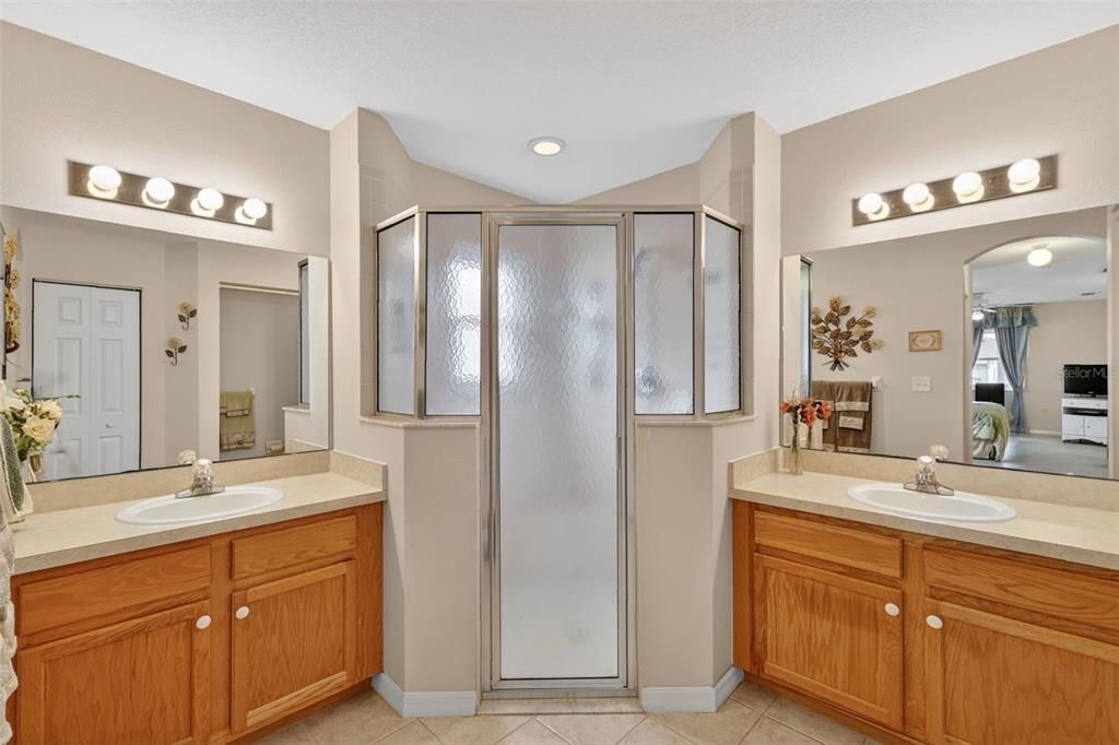 For Sale: $284,900 (3 beds, 2 baths, 1753 Square Feet)