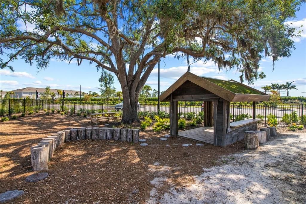 For Rent: $2,300 (3 beds, 2 baths, 1407 Square Feet)