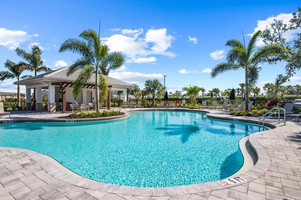 For Rent: $2,300 (3 beds, 2 baths, 1407 Square Feet)
