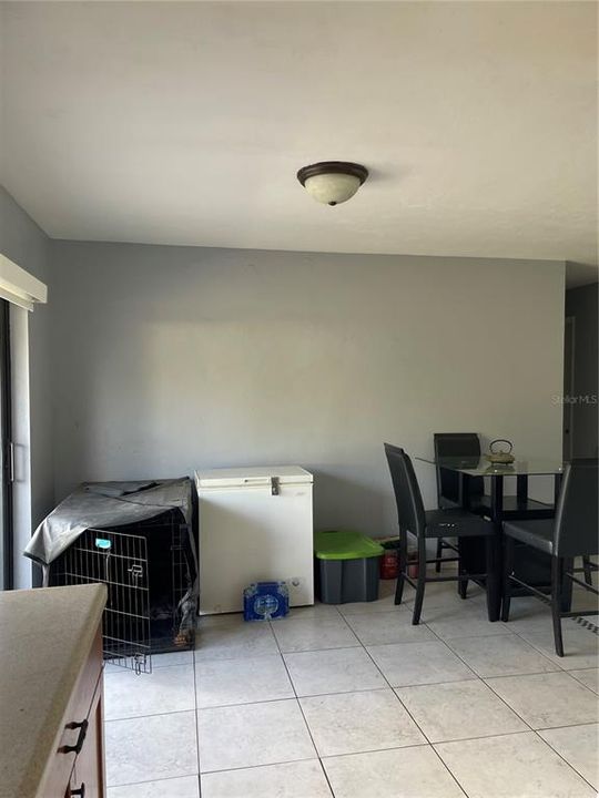 For Sale: $190,000 (3 beds, 1 baths, 962 Square Feet)