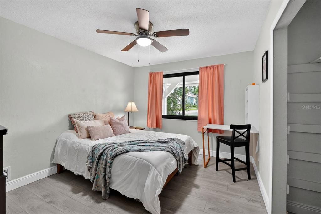 En Venta: $415,000 (3 camas, 2 baños, 2120 Pies cuadrados)