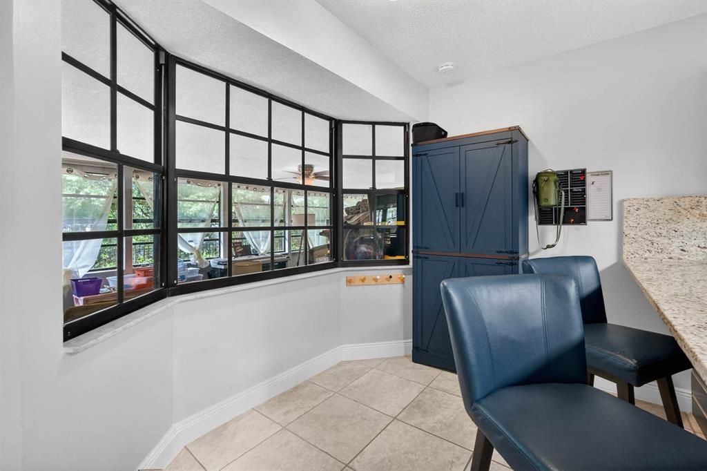 En Venta: $415,000 (3 camas, 2 baños, 2120 Pies cuadrados)