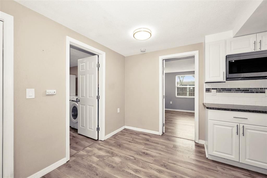 For Sale: $277,000 (2 beds, 2 baths, 1390 Square Feet)