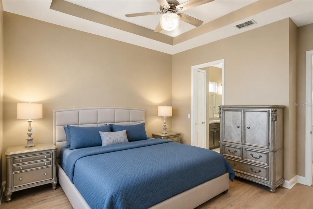 For Sale: $399,000 (3 beds, 2 baths, 1456 Square Feet)