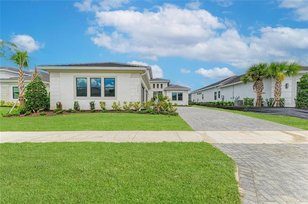 For Sale: $1,699,000 (4 beds, 4 baths, 3579 Square Feet)