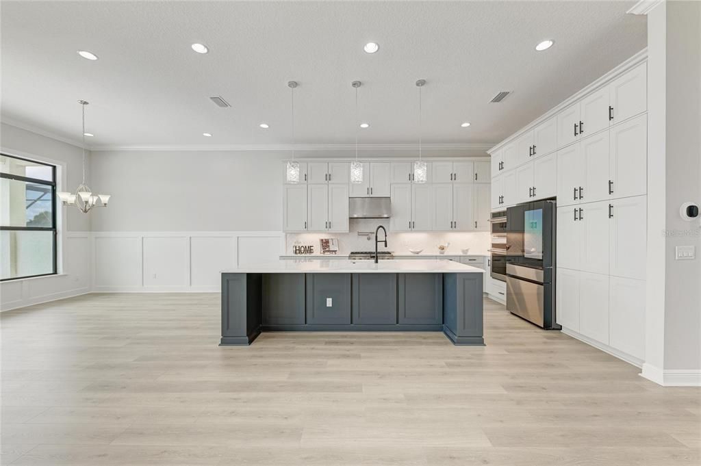 For Sale: $1,699,000 (4 beds, 4 baths, 3579 Square Feet)