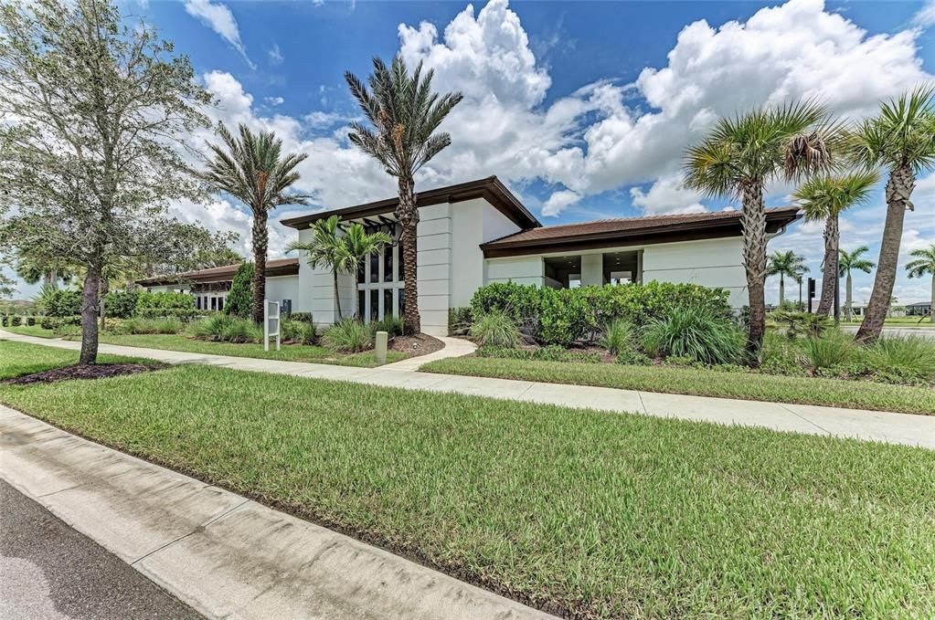 For Sale: $1,699,000 (4 beds, 4 baths, 3579 Square Feet)