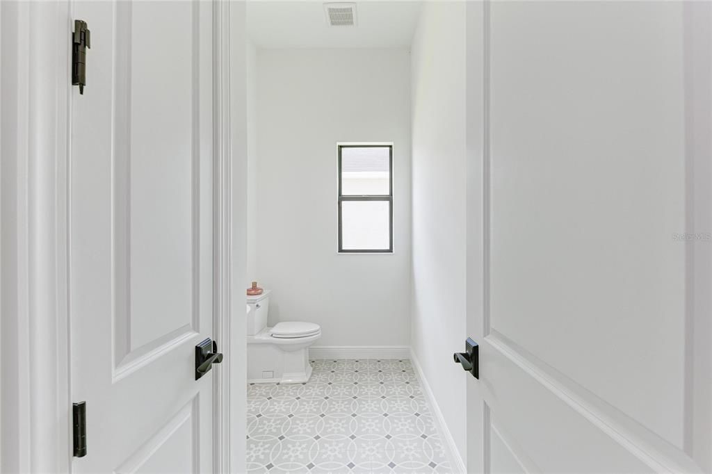 For Sale: $1,699,000 (4 beds, 4 baths, 3579 Square Feet)