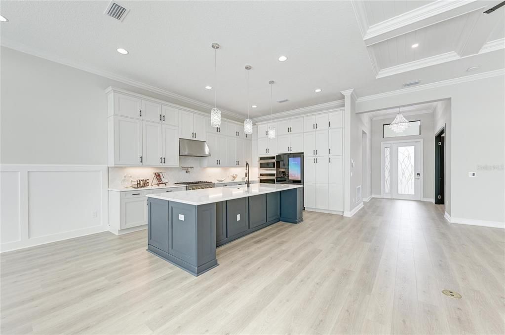 For Sale: $1,699,000 (4 beds, 4 baths, 3579 Square Feet)