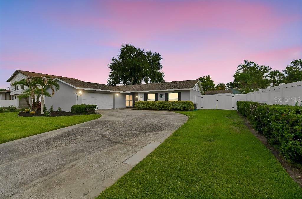 En Venta: $479,000 (3 camas, 2 baños, 1569 Pies cuadrados)