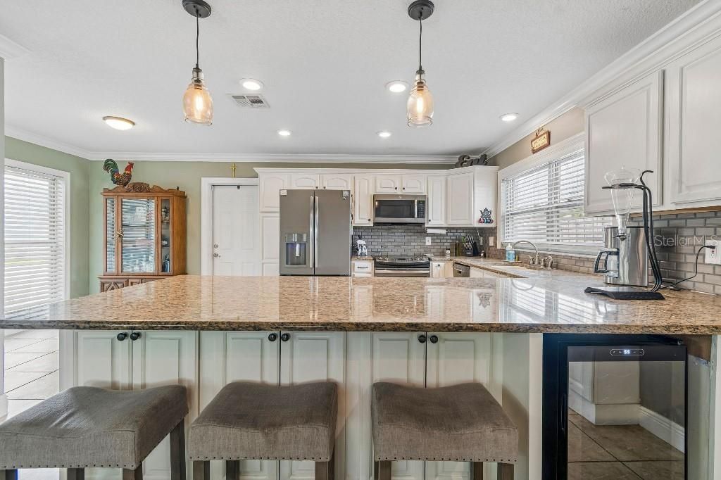En Venta: $479,000 (3 camas, 2 baños, 1569 Pies cuadrados)