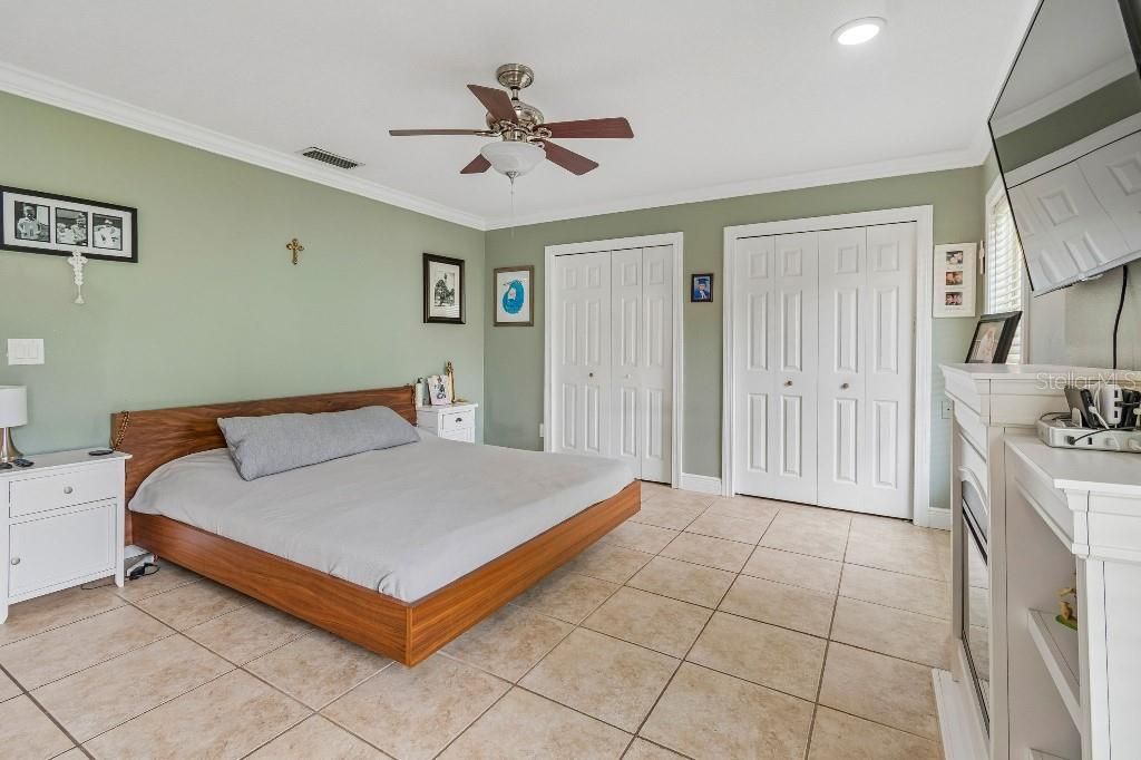 En Venta: $479,000 (3 camas, 2 baños, 1569 Pies cuadrados)