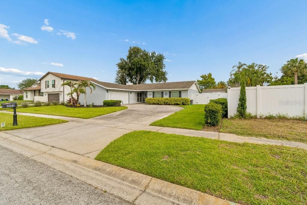 En Venta: $479,000 (3 camas, 2 baños, 1569 Pies cuadrados)