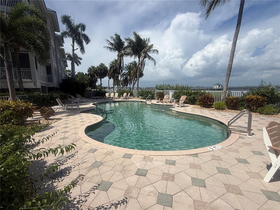 For Rent: $1,900 (3 beds, 2 baths, 1759 Square Feet)