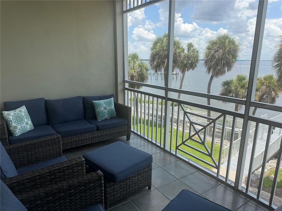 For Rent: $1,900 (3 beds, 2 baths, 1759 Square Feet)