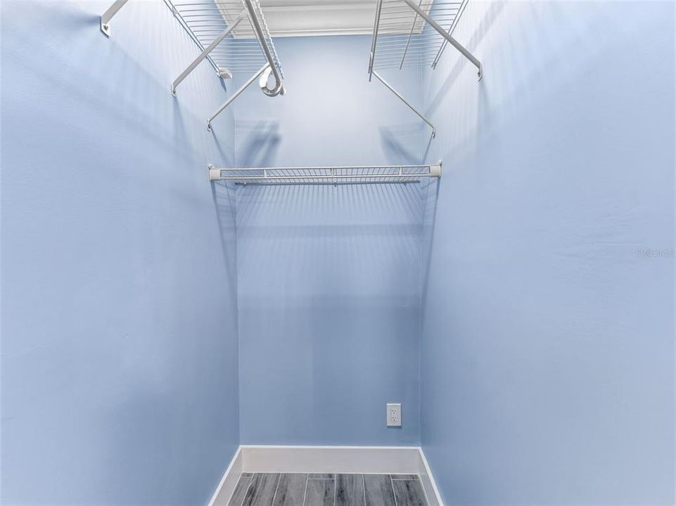 For Sale: $429,000 (3 beds, 2 baths, 1072 Square Feet)
