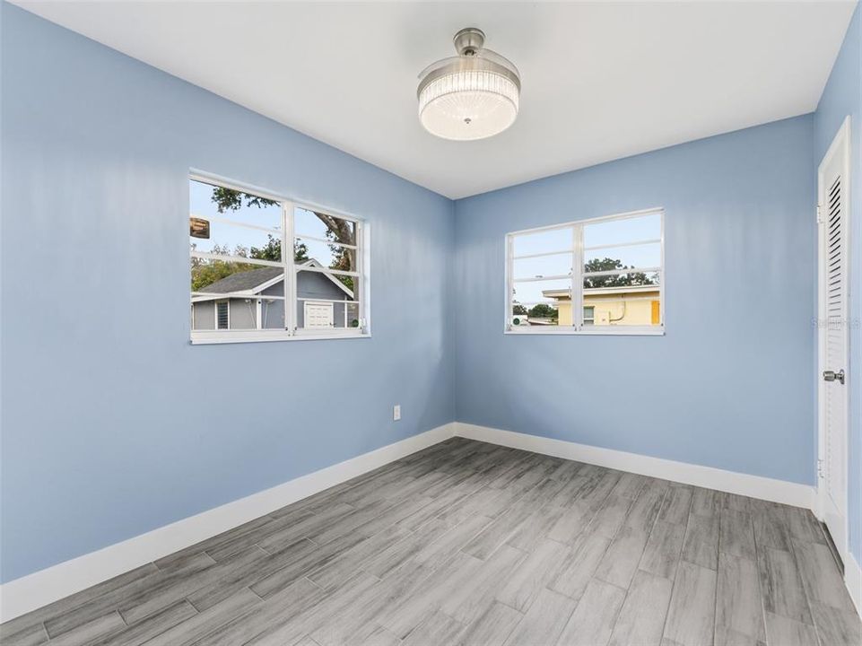 For Sale: $429,000 (3 beds, 2 baths, 1072 Square Feet)