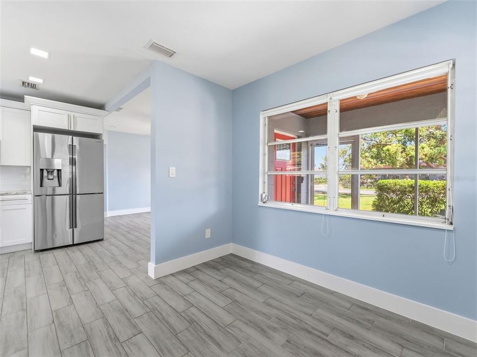 For Sale: $429,000 (3 beds, 2 baths, 1072 Square Feet)
