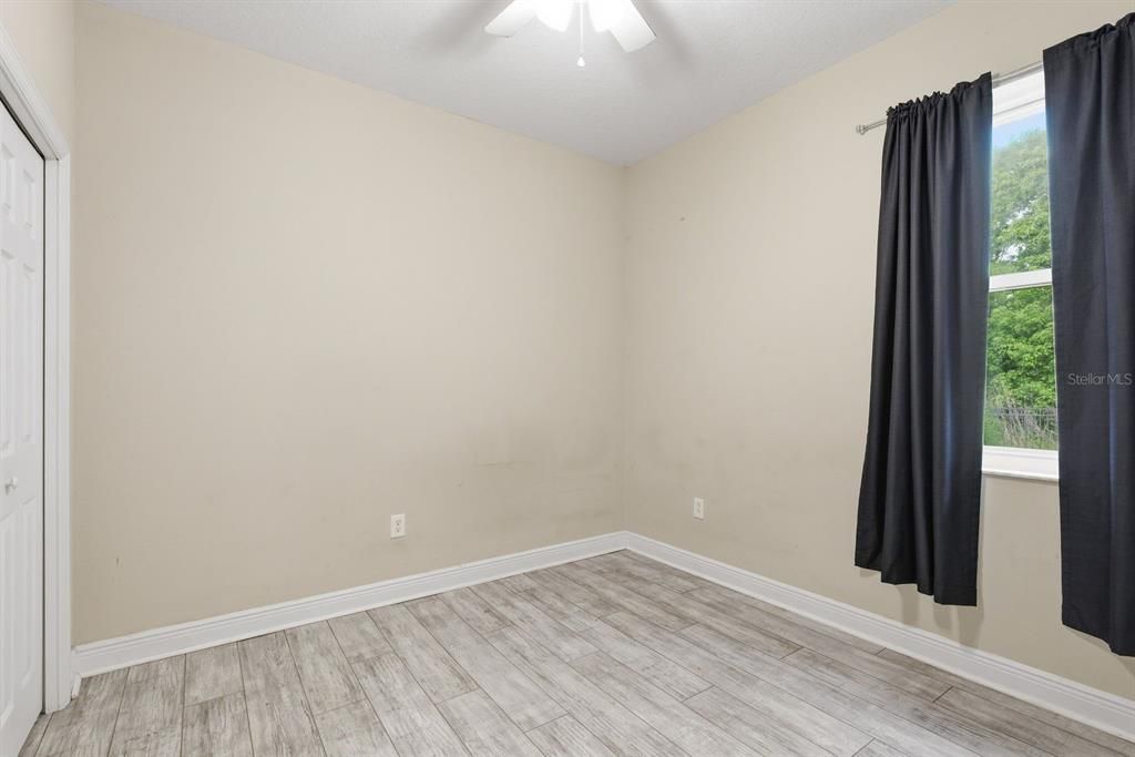For Sale: $377,000 (4 beds, 2 baths, 1938 Square Feet)