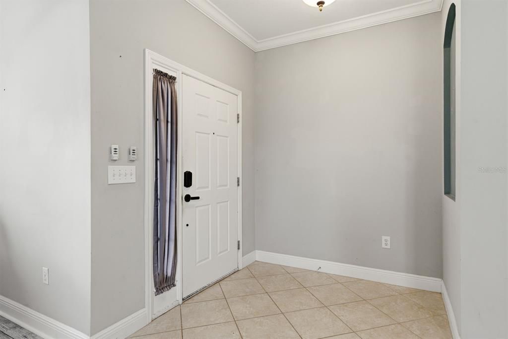 For Sale: $377,000 (4 beds, 2 baths, 1938 Square Feet)
