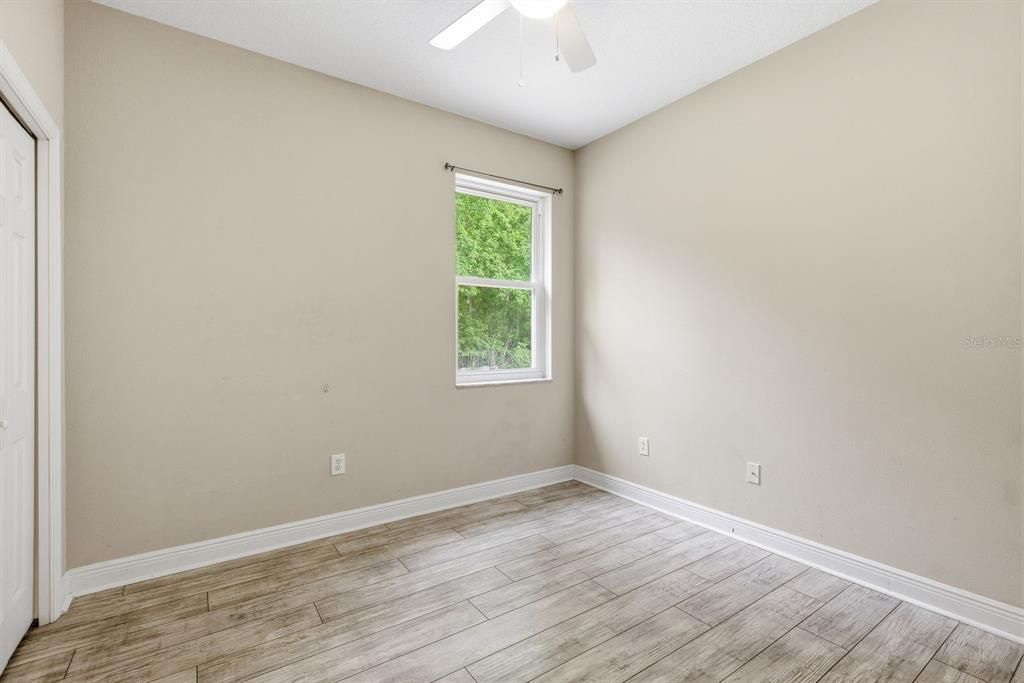 For Sale: $377,000 (4 beds, 2 baths, 1938 Square Feet)