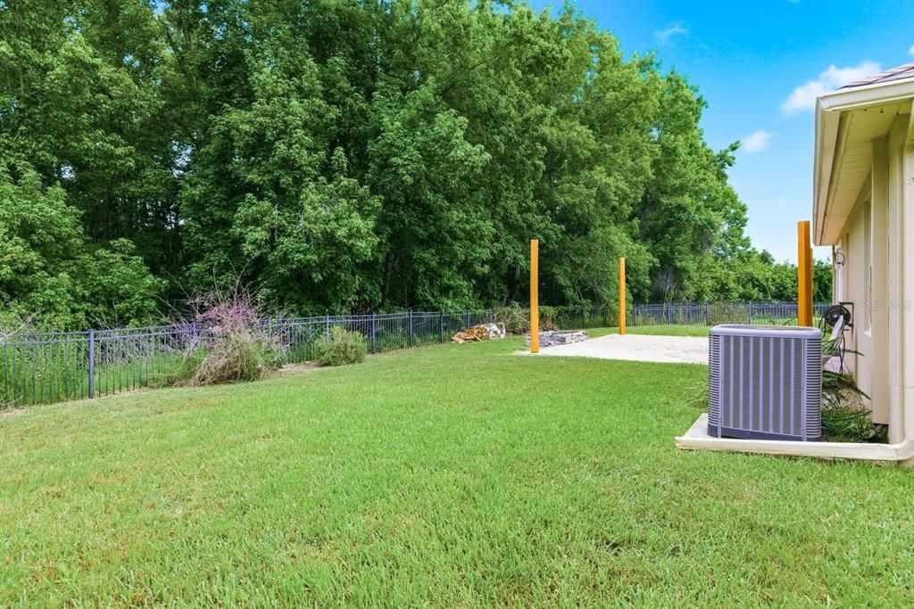 For Sale: $377,000 (4 beds, 2 baths, 1938 Square Feet)