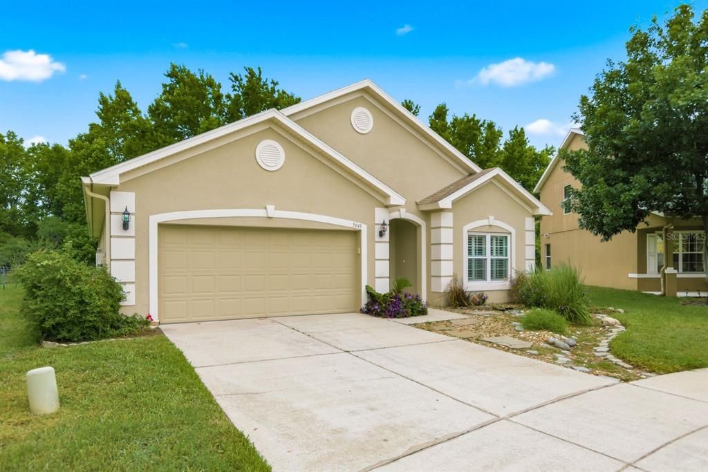 For Sale: $377,000 (4 beds, 2 baths, 1938 Square Feet)