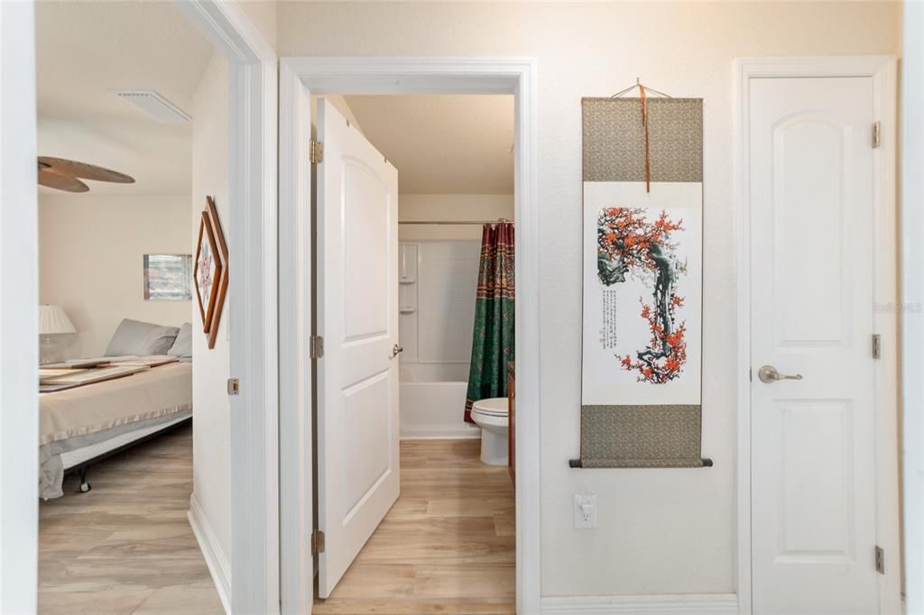For Sale: $317,000 (4 beds, 2 baths, 1762 Square Feet)