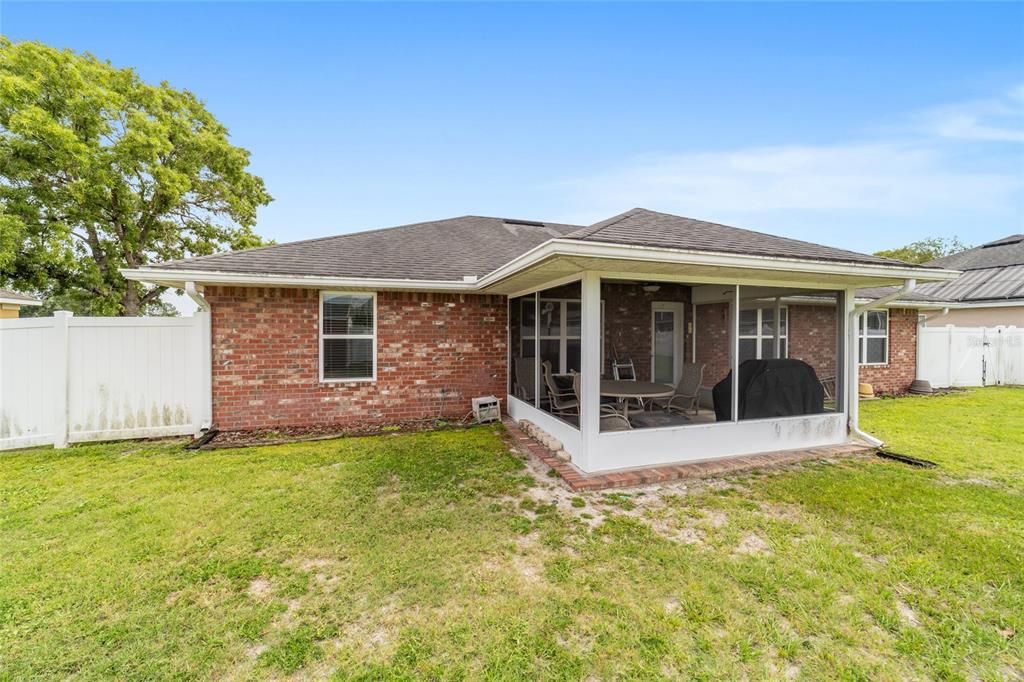 For Sale: $317,000 (4 beds, 2 baths, 1762 Square Feet)